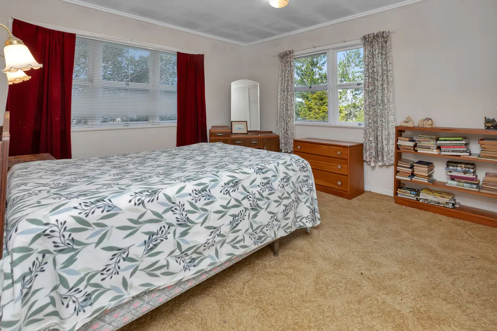 Photos of 2044 Whananaki North Road