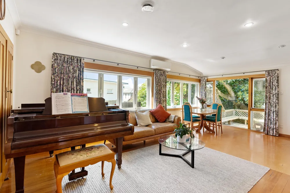Photos of 12a Waitomo Avenue