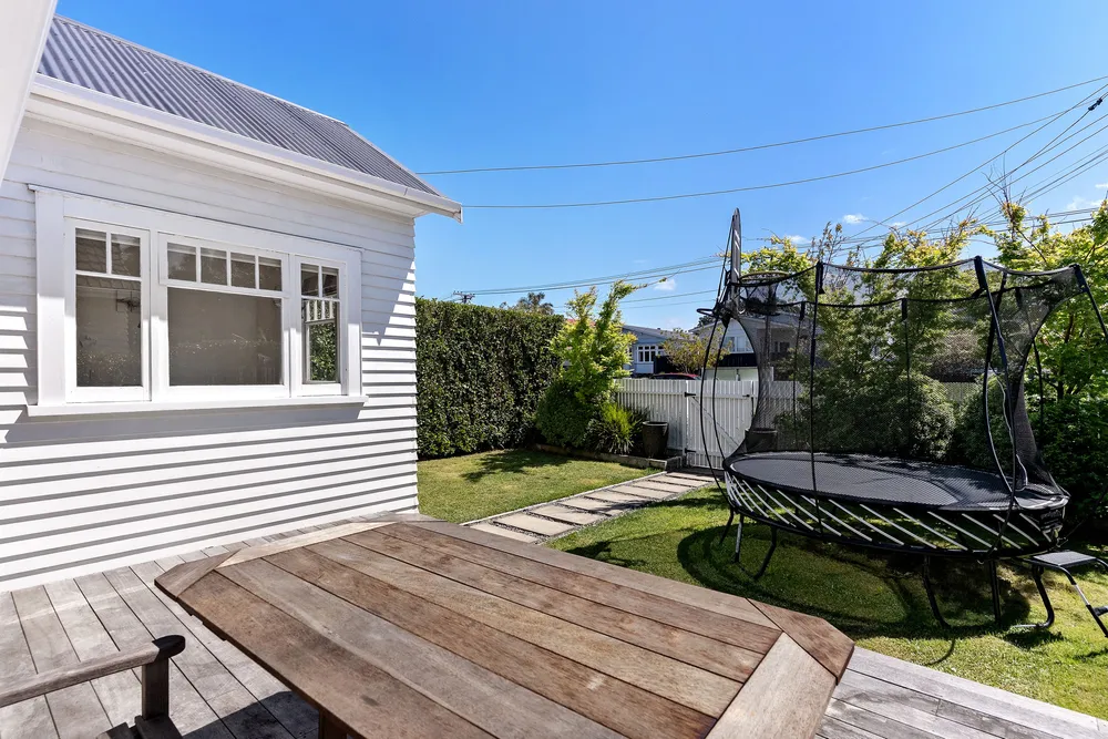 Photos of 12a Waitomo Avenue