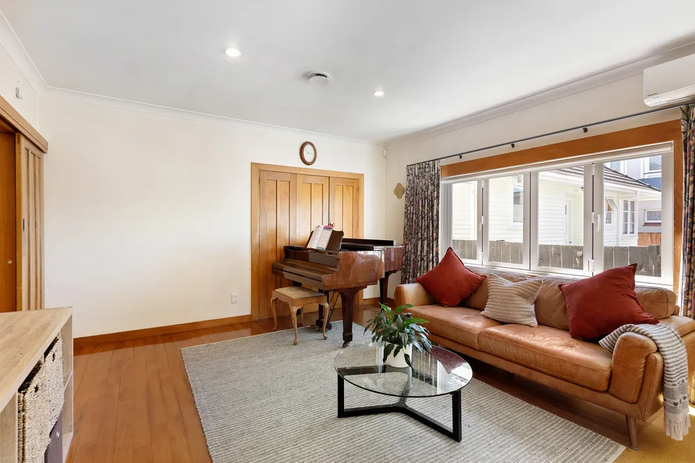 Photos of 12a Waitomo Avenue
