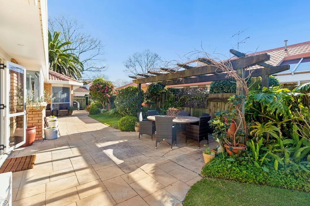 Photos of 31 Huntington Drive