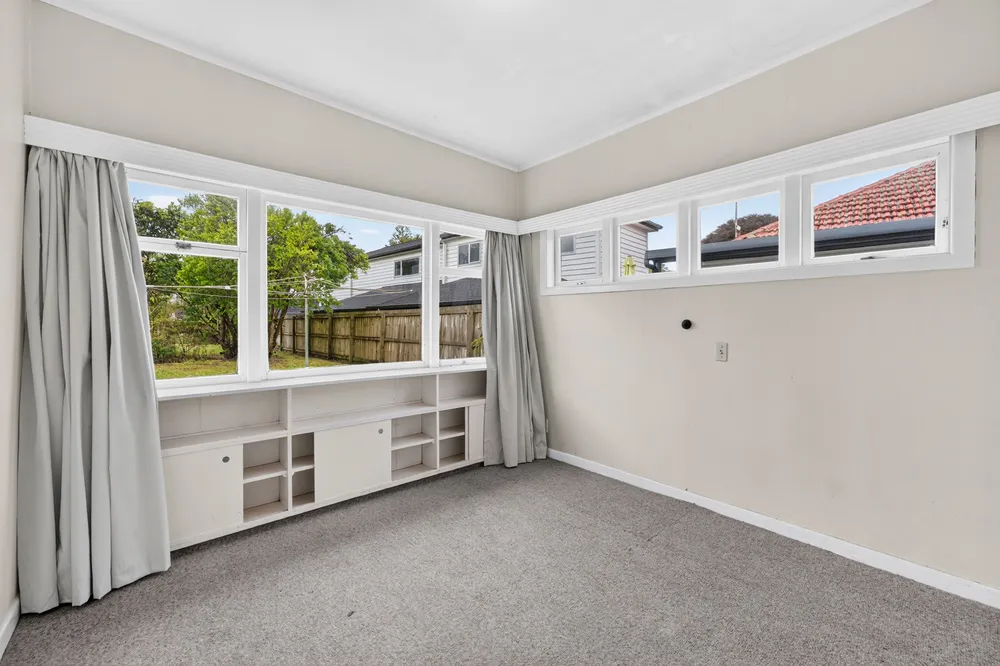 Photos of 28 Harapaki Road
