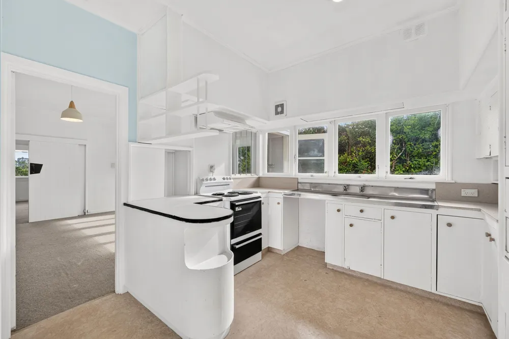 Photos of 28 Harapaki Road