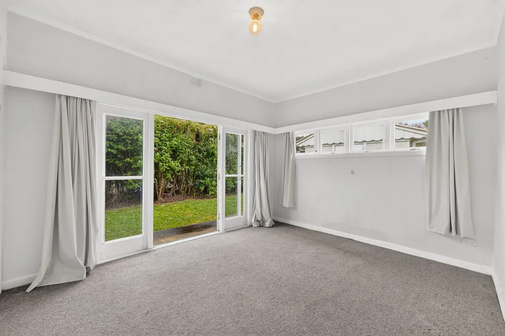 Photos of 28 Harapaki Road