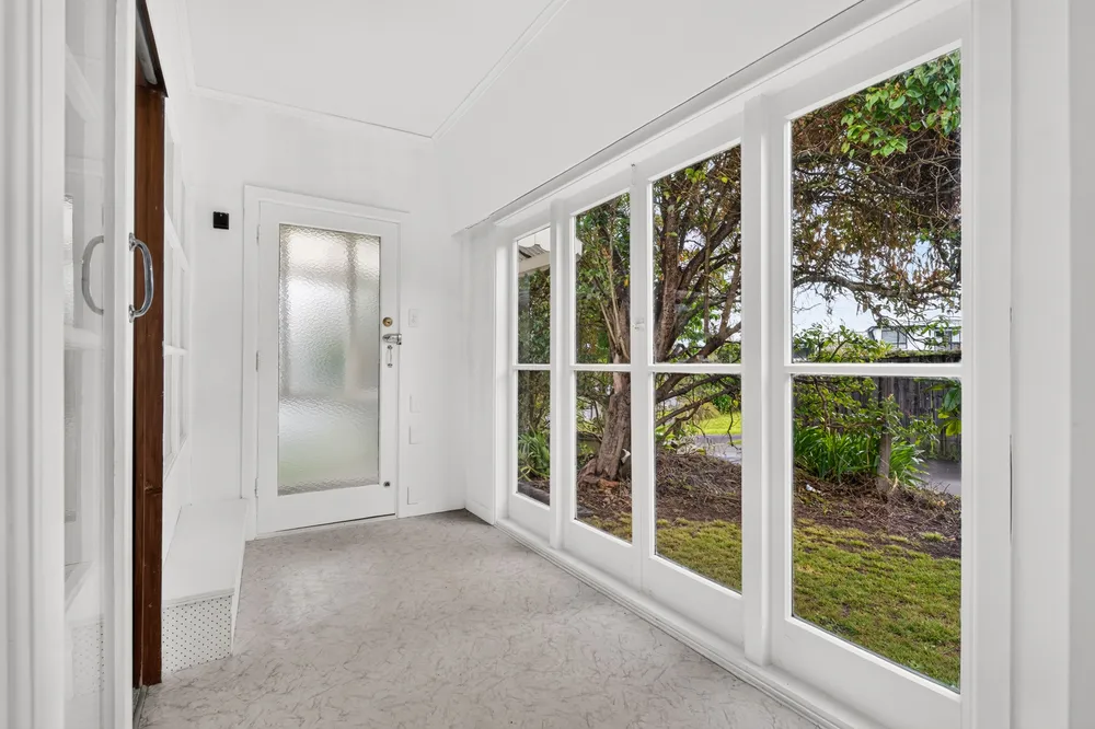 Photos of 28 Harapaki Road