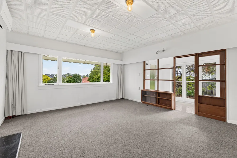Photos of 28 Harapaki Road