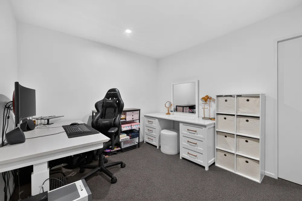 Photos of 2/37 Petrie Street