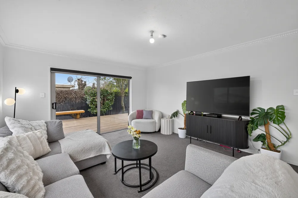 Photos of 2/37 Petrie Street