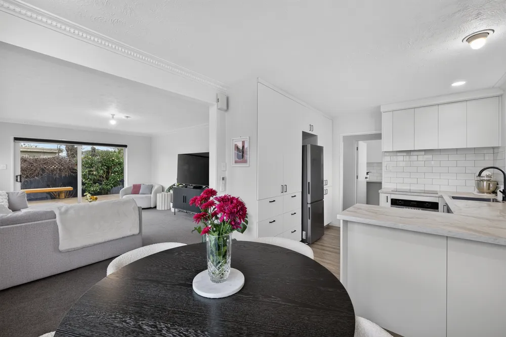 Photos of 2/37 Petrie Street