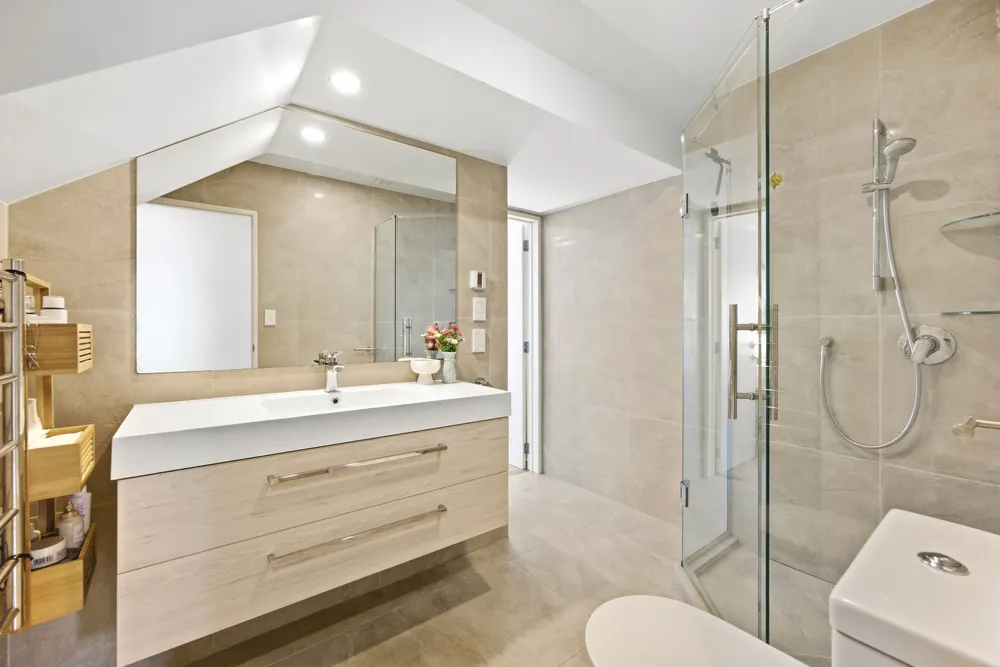 Photos of 78A Ruawai Road