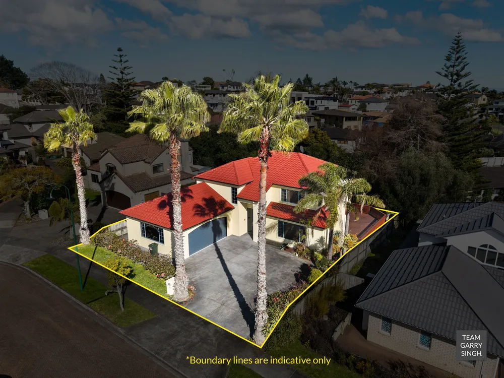 Photos of 33 Byblos Place