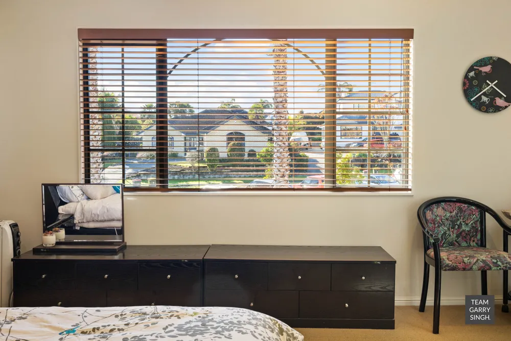 Photos of 33 Byblos Place