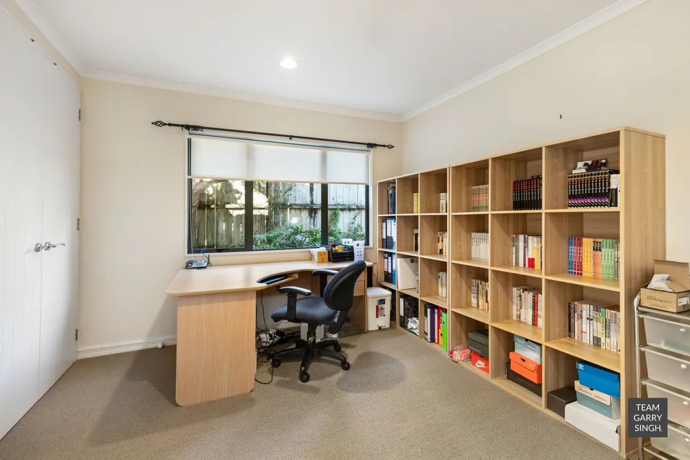 Photos of 33 Byblos Place
