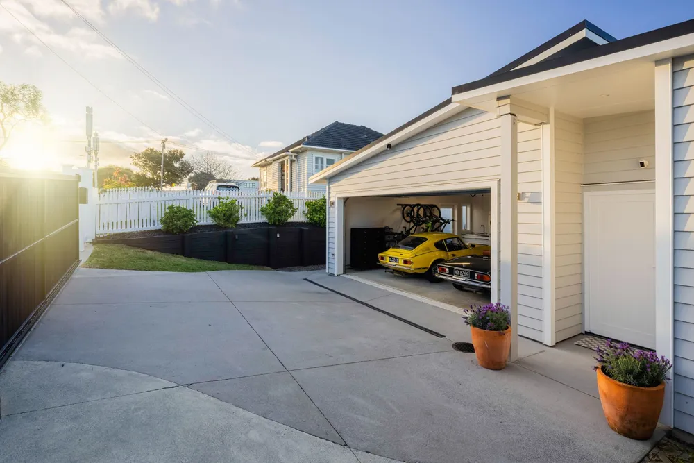 Photos of 18 Hobson Drive