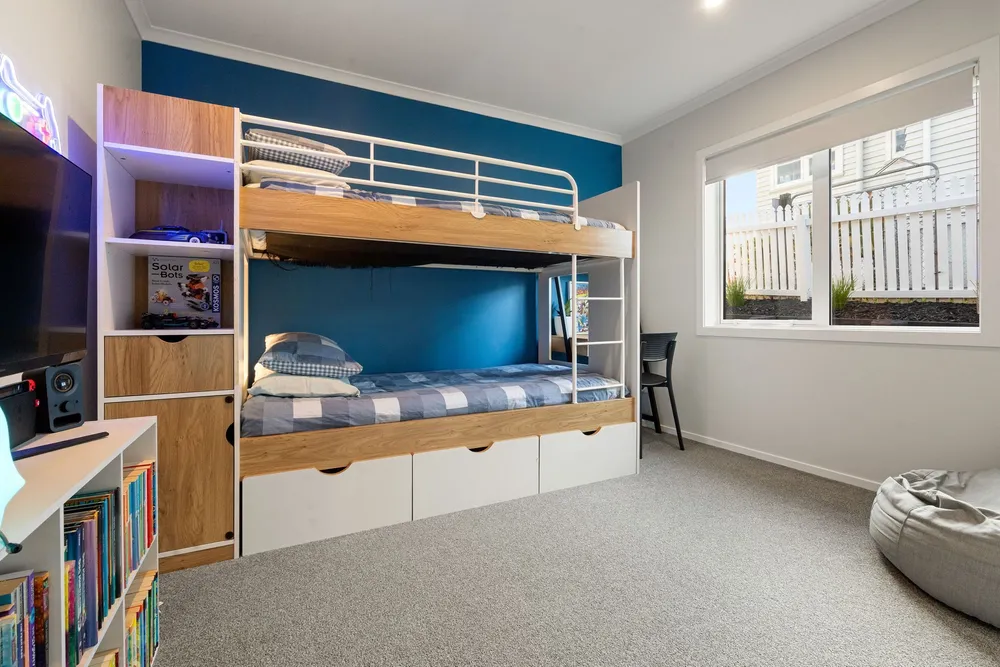 Photos of 18 Hobson Drive