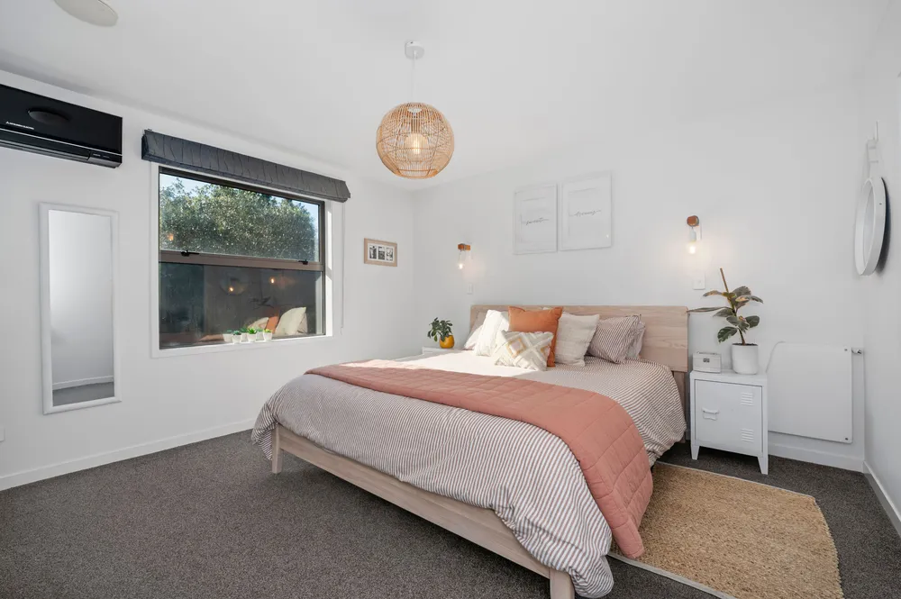 Photos of 2 Butterworth Crescent