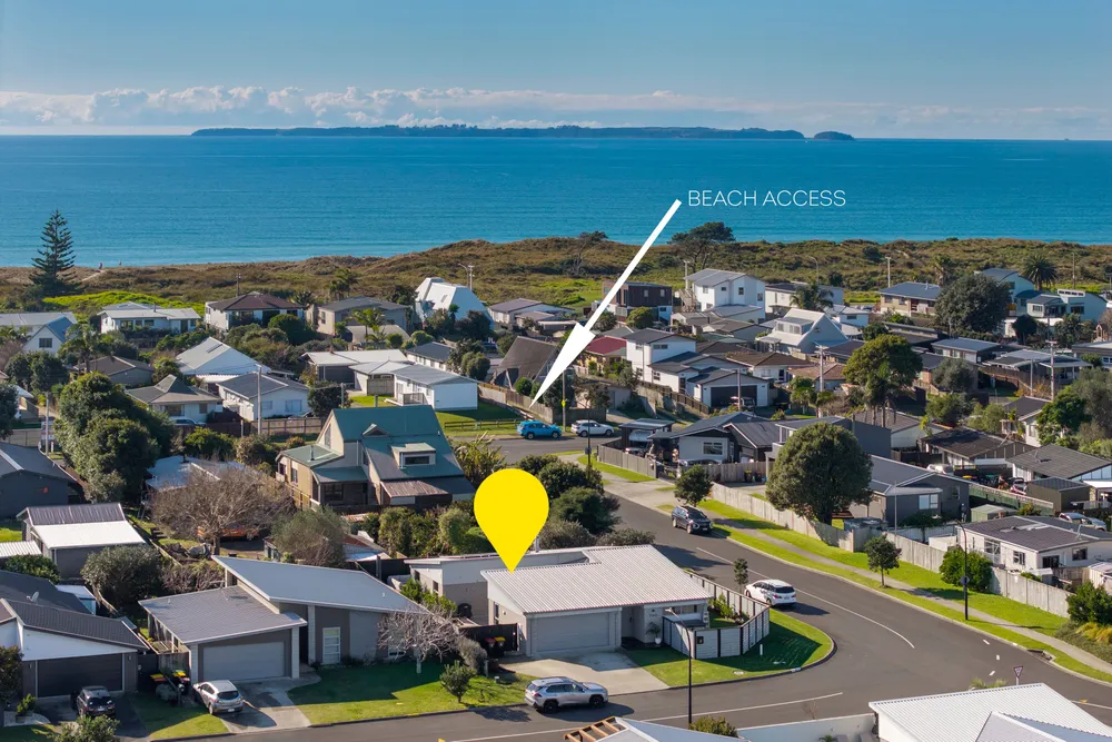 Photos of 2 Butterworth Crescent