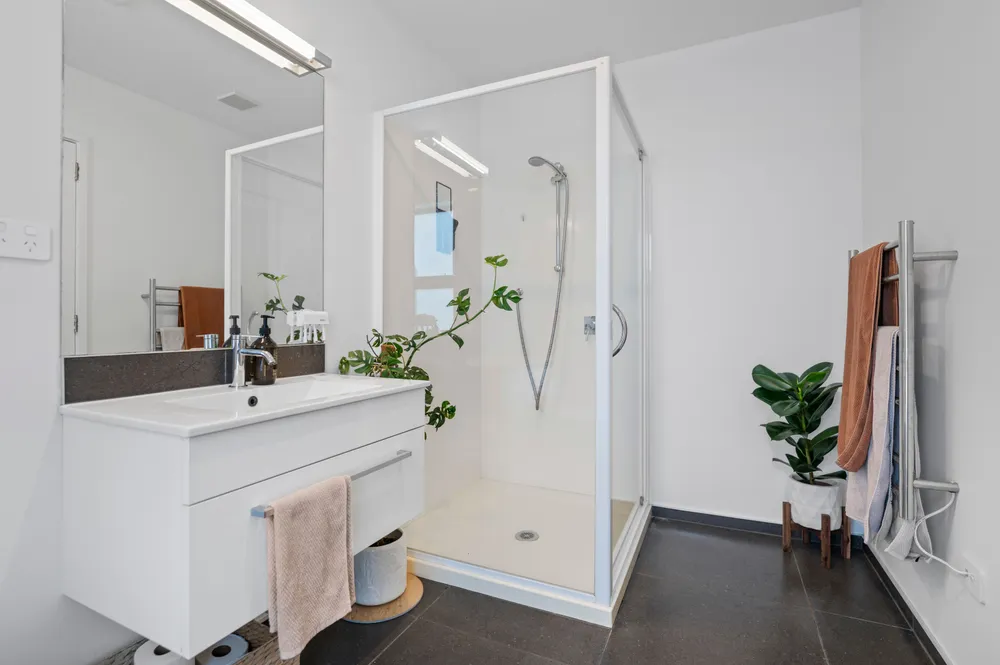 Photos of 2 Butterworth Crescent