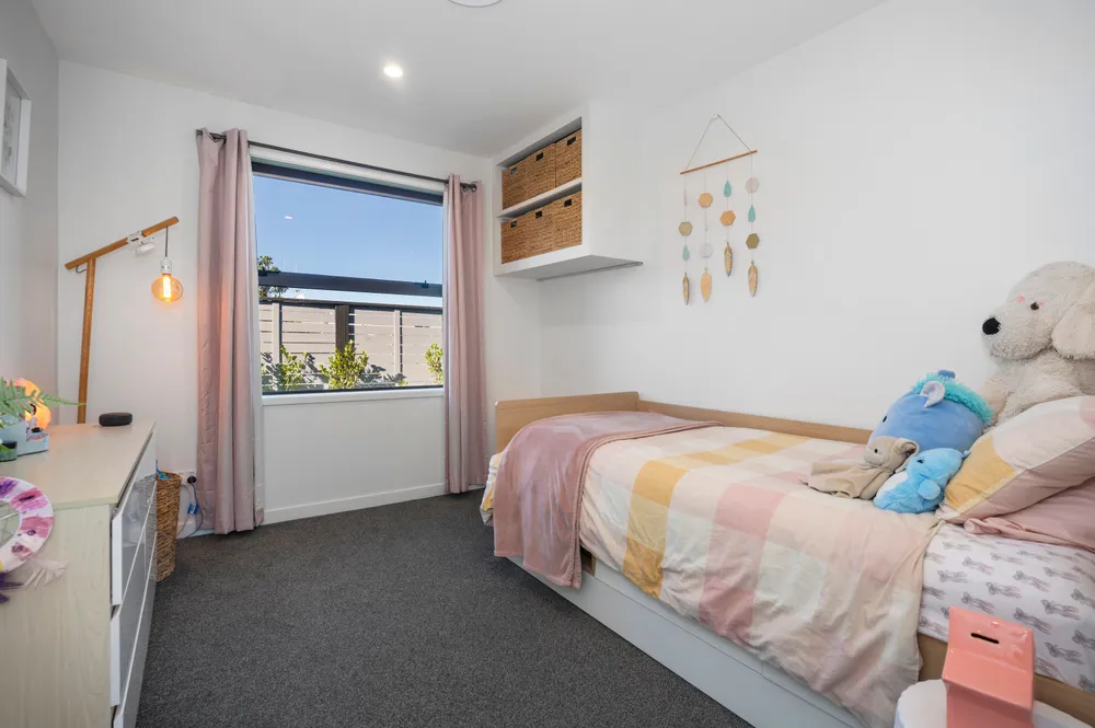Photos of 2 Butterworth Crescent