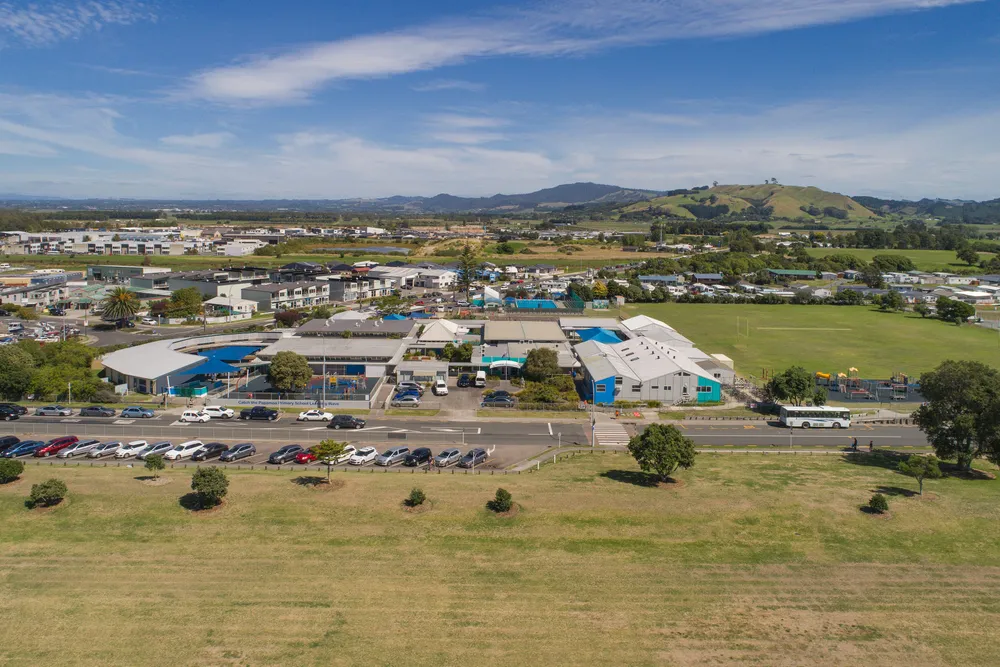 Photos of 2 Butterworth Crescent