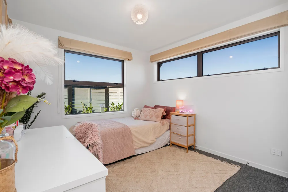 Photos of 2 Butterworth Crescent