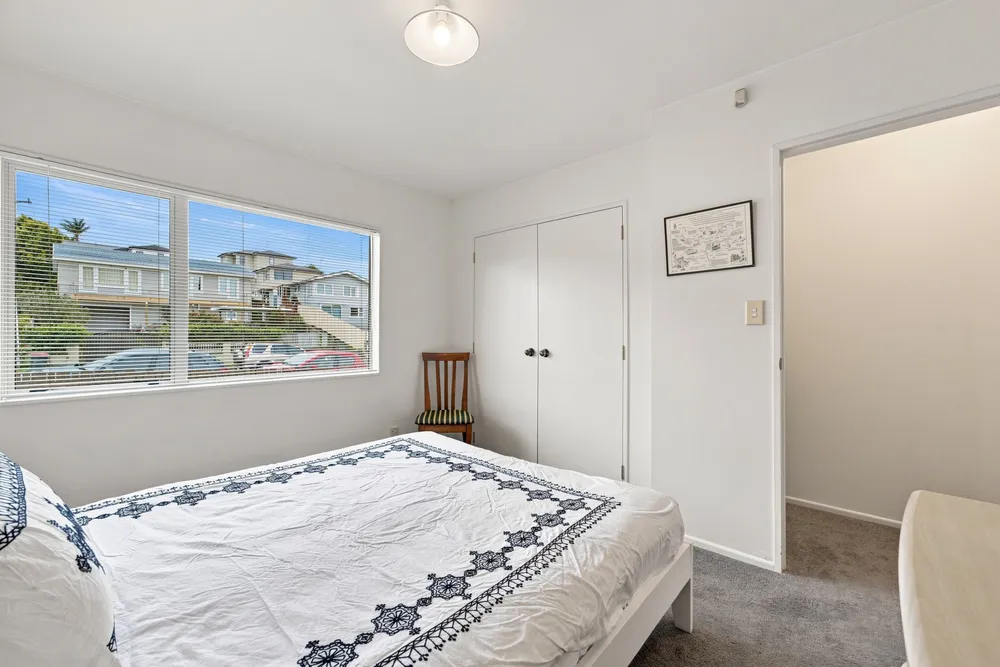 Photos of 21A Quona Avenue