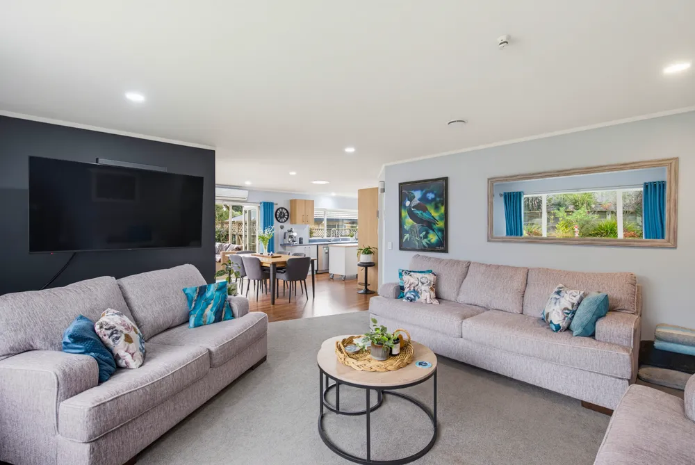Photos of 19 Villa Grove