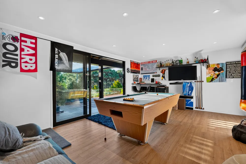 Photos of 8 Aberdeen Road