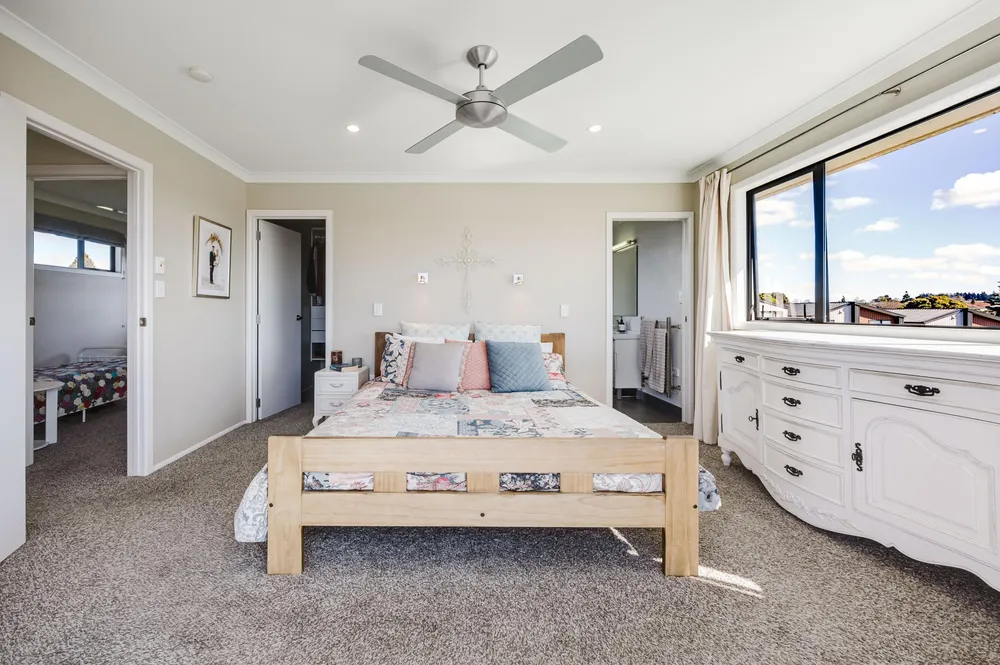 Photos of 19 Coronation Avenue