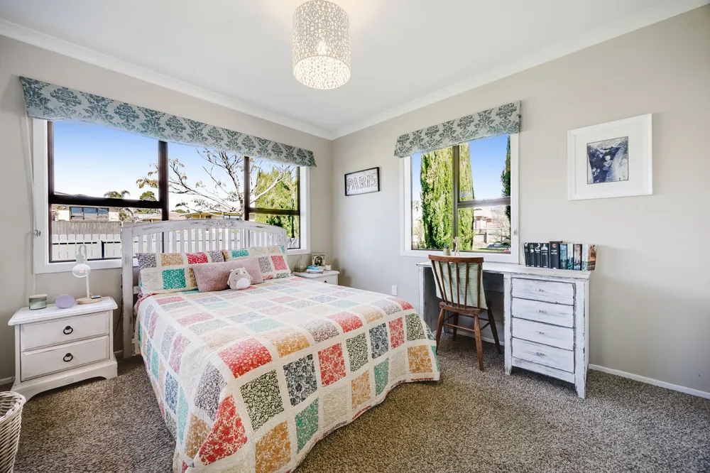 Photos of 19 Coronation Avenue