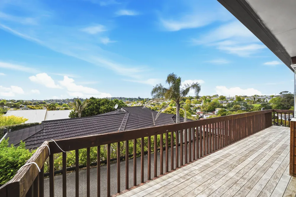 Photos of 20 Cairnbrae Court