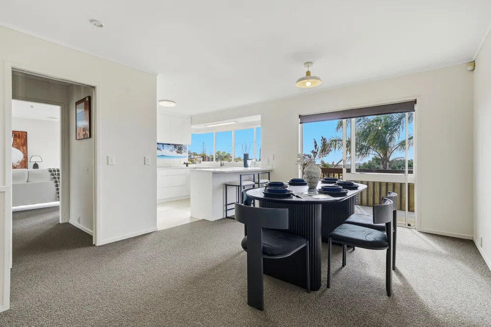 Photos of 20 Cairnbrae Court