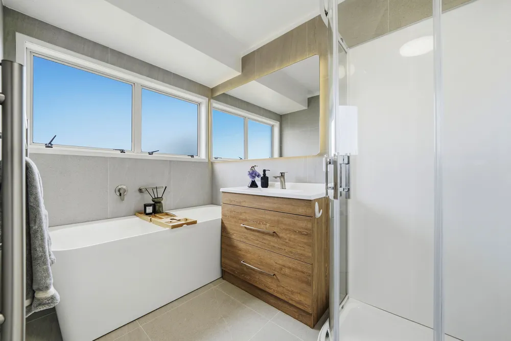 Photos of 20 Cairnbrae Court