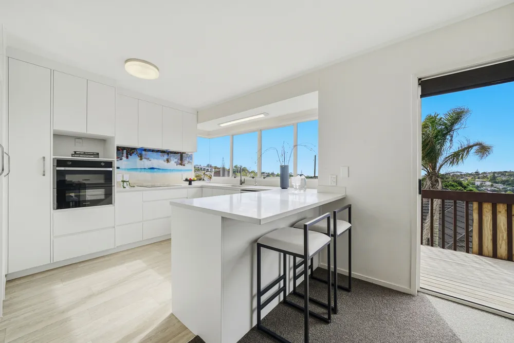 Photos of 20 Cairnbrae Court