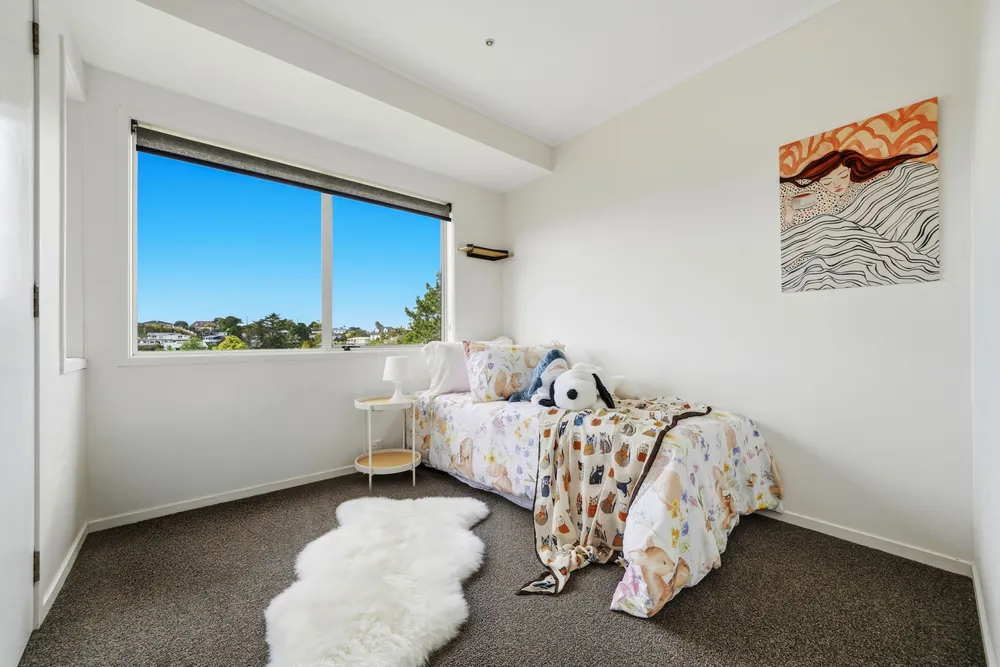 Photos of 20 Cairnbrae Court