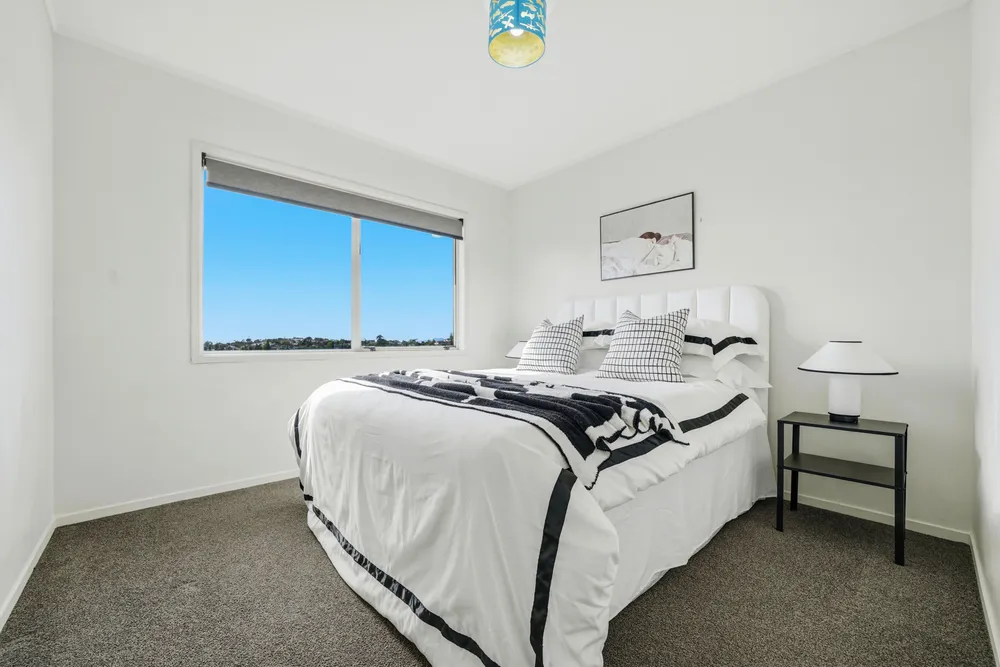 Photos of 20 Cairnbrae Court