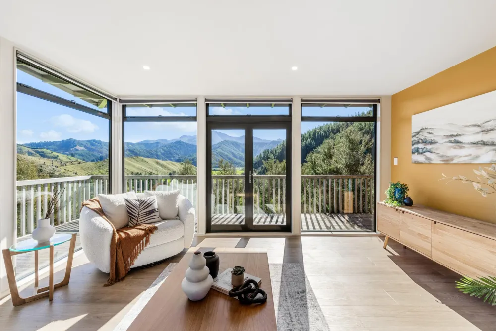 Photos of 140 Leslies Road