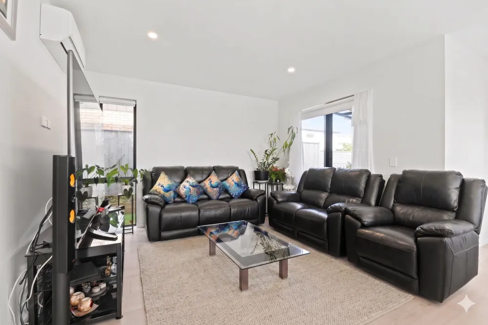 Photos of 1 Tupara Street