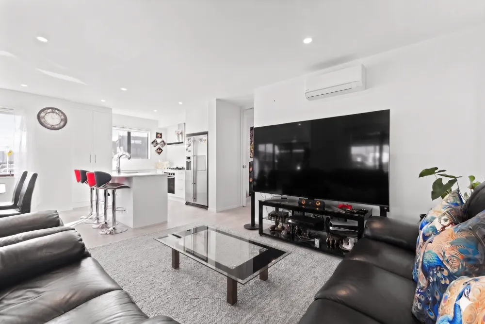 Photos of 1 Tupara Street