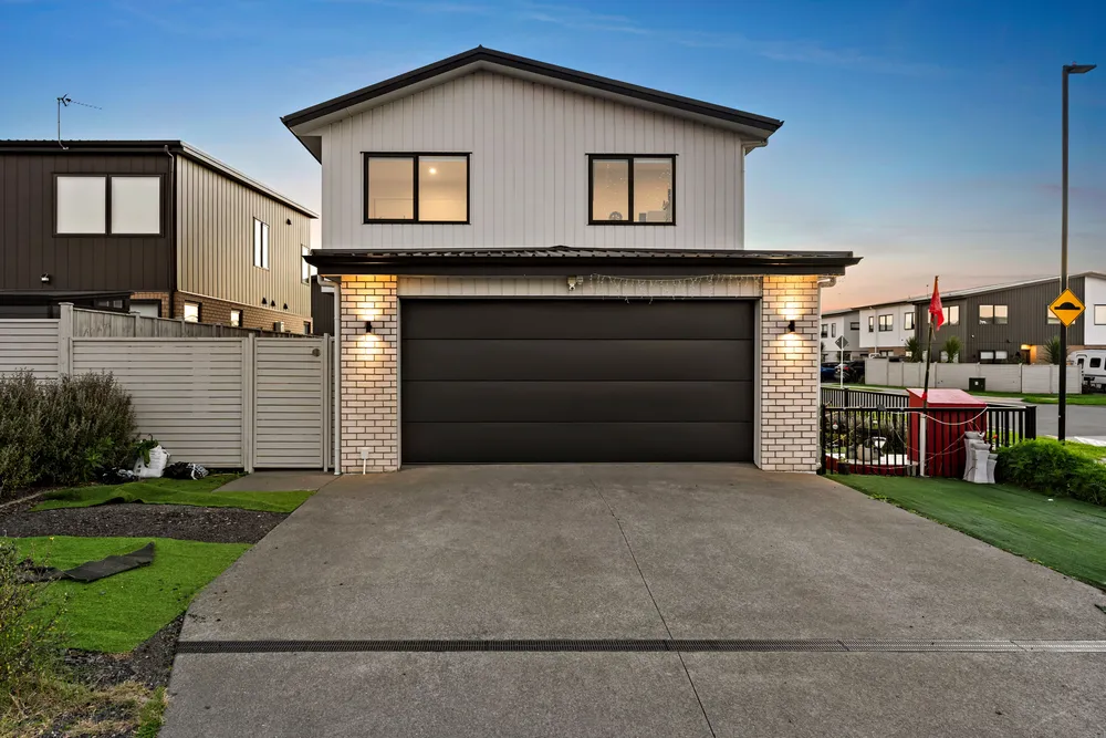 Photos of 1 Tupara Street