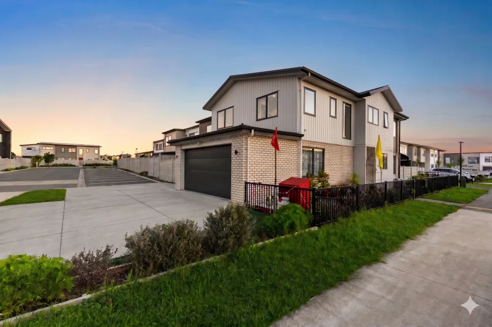 Photos of 1 Tupara Street