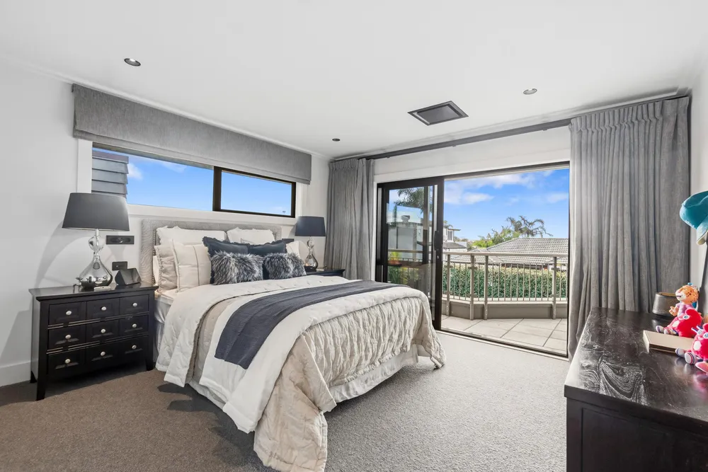 Photos of 46 Manor Park