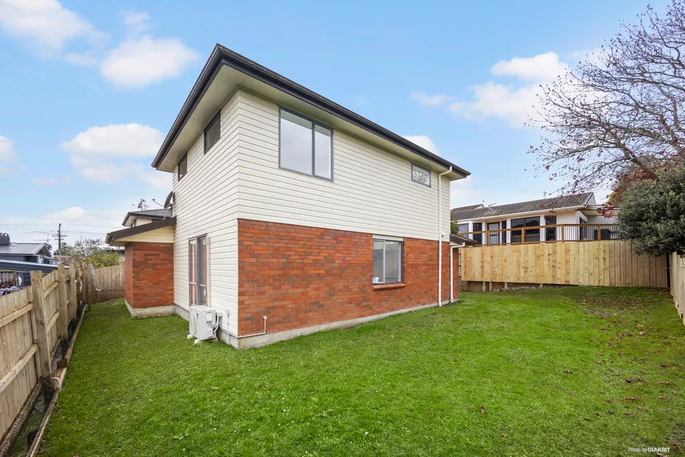 Photos of 25C Gardner Avenue