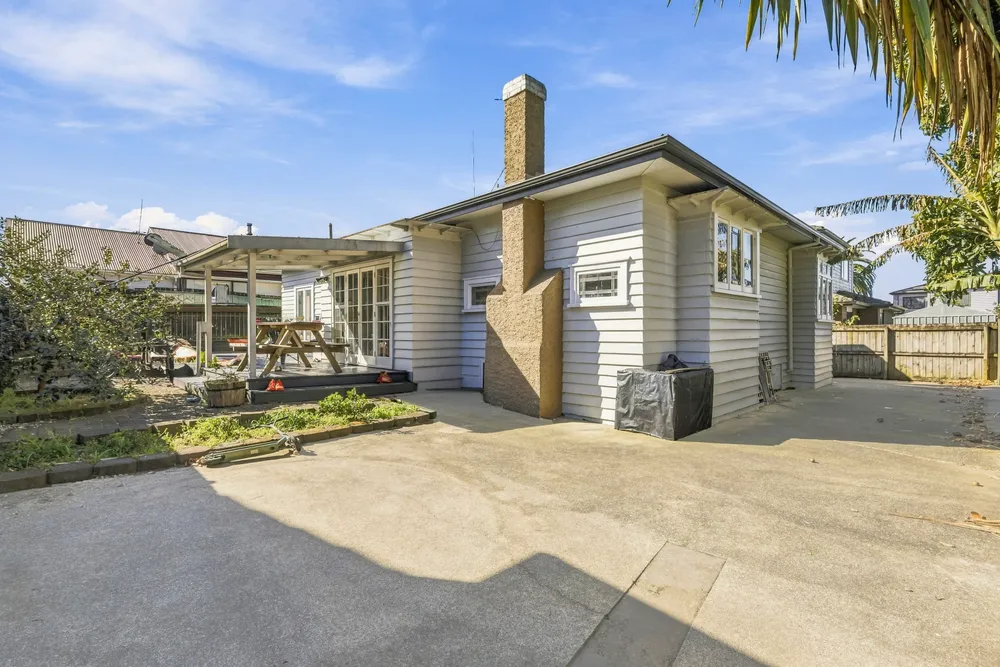 Photos of 10A Sturdee Road