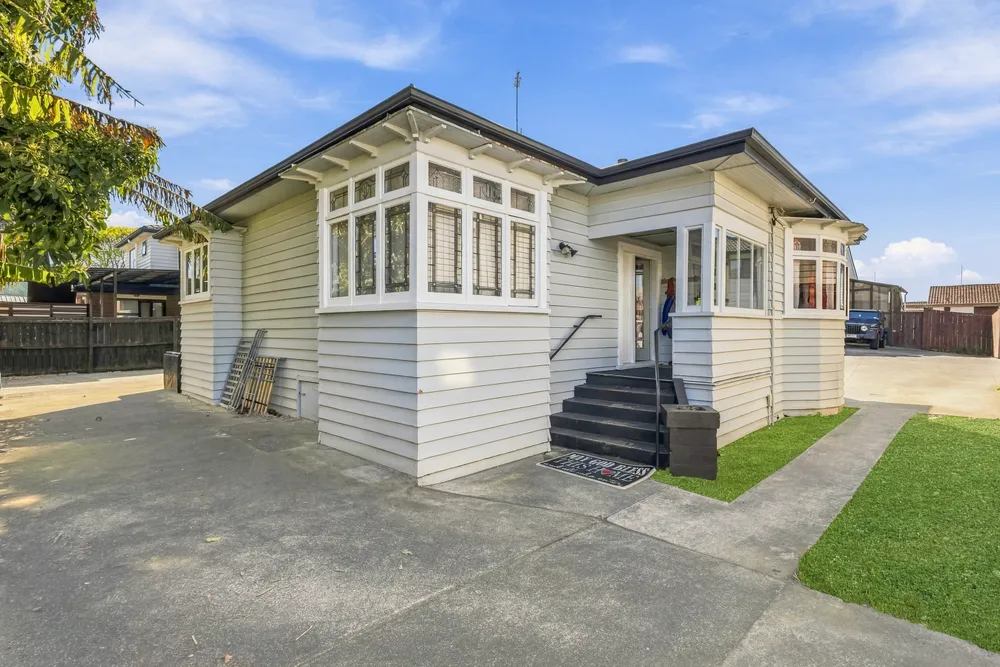 Photos of 10A Sturdee Road