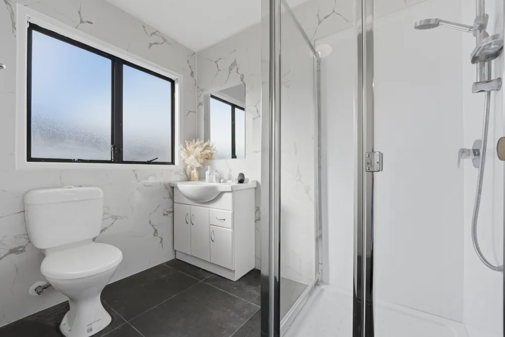 Photos of 31 Meadowood Drive