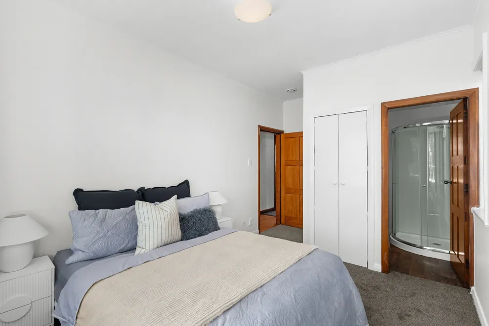 Photos of 70 Conway Street