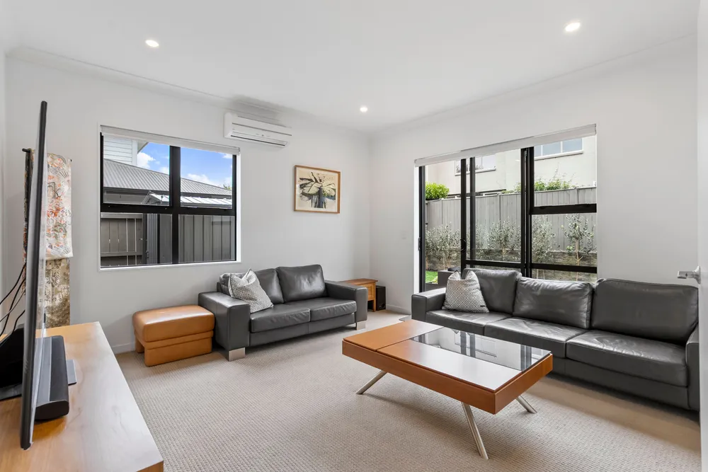 Photos of 9 Wynne Gray Avenue
