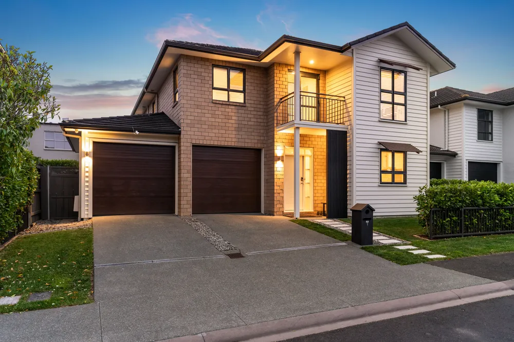 Photos of 9 Wynne Gray Avenue