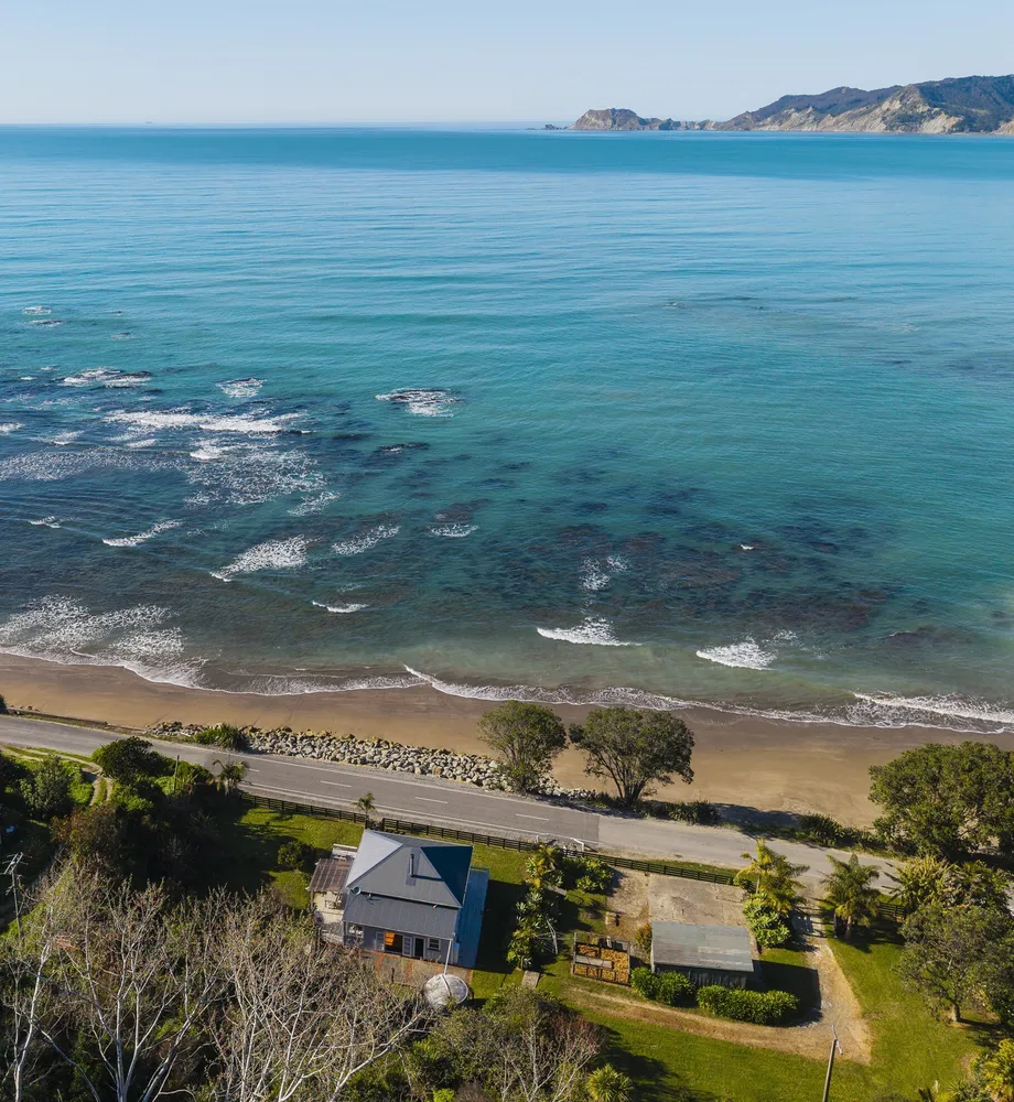 Photos of 165 Beach Road
